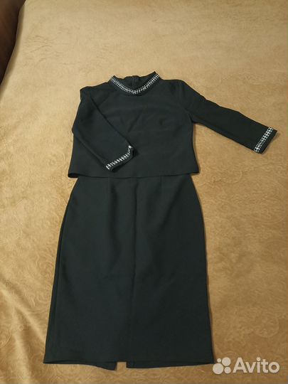 Платье,костюм