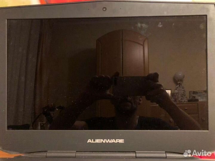 Ноутбук Dell Alienware A18-7570 в разбор