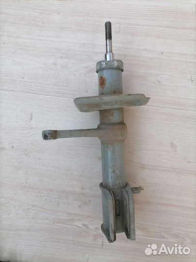 Стойка передняя правая kalina