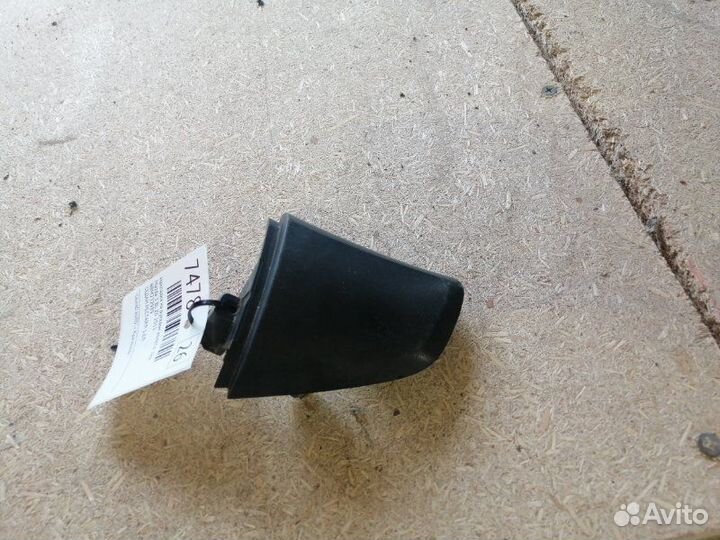 Накладка на рулевое колесо левая Mazda 3 BL Z6