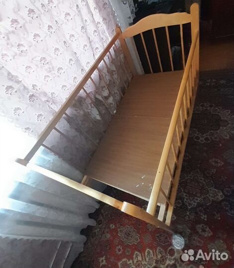 Детская кроватка