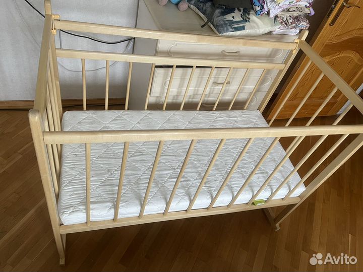 Кроватка детская