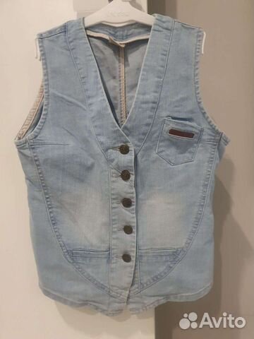 Джинсовая жилетка