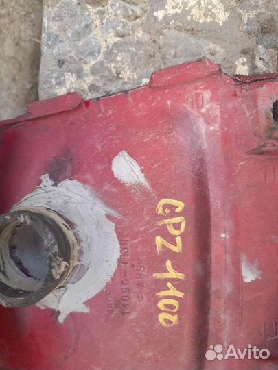 Пластик хвоста GPZ 1100