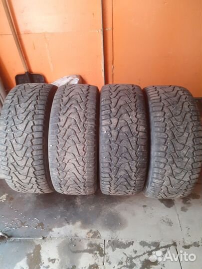 Pirelli Ice Zero 285/60 R18