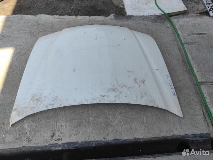 Б/У капот В хорошем состоянии. Оригинал. Дефекты