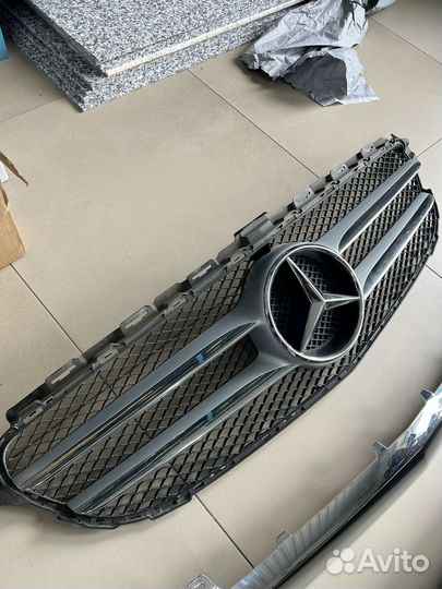 Решетка радиатора диффузорвыхлопа мерседес w205