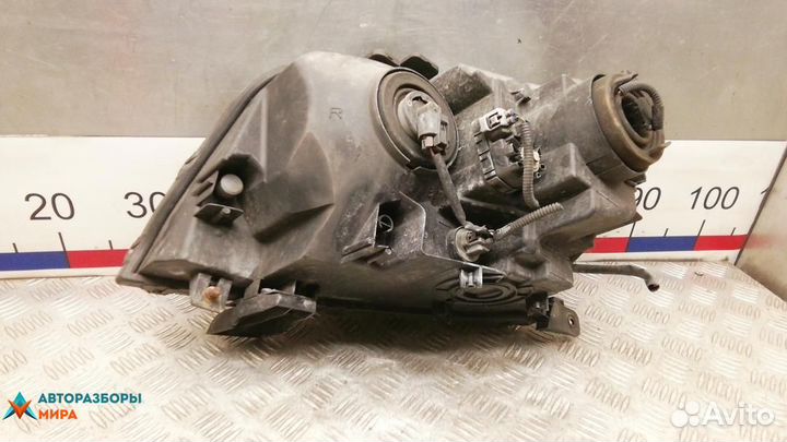 Фара правая Suzuki Grand Vitara 2 2007