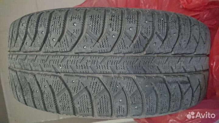 R15 Bridgestone Ice Cruiser 5000 195/55, PCD 4x114.3 DIA 56.6
