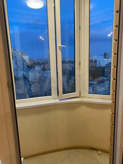 2-к. квартира, 70 м², 16/25 эт.