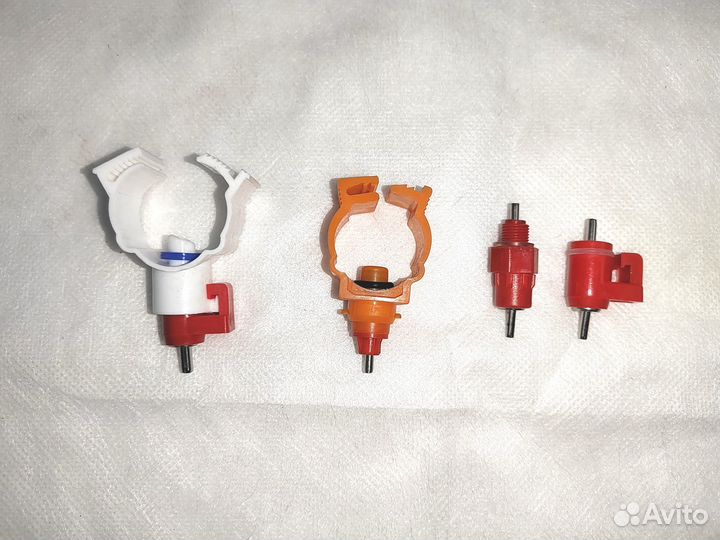 Ниппельные поилки с каплеуловителями