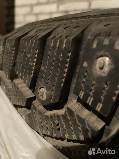 Pirelli Ice Zero 205/60 R16