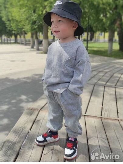 Трикотажный костюм новый 98