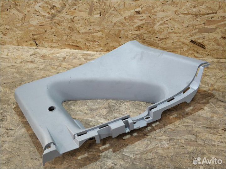 Накладка стойки задняя правая Honda Cr-V 3 K24A