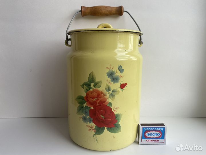 Бидон эмалированный молочный с крышкой 70е