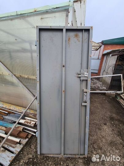 Металлическая дверь бу