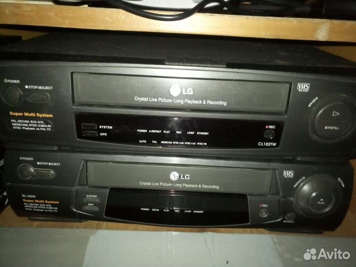 Видеомагнитофон