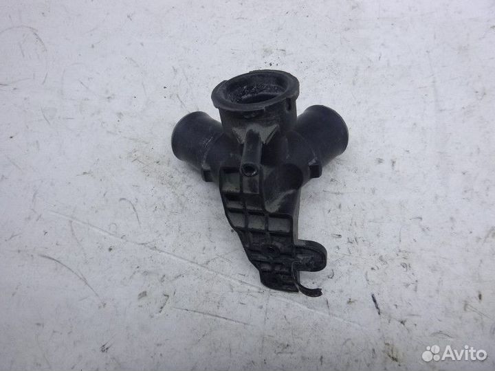 Фланец тройник KIA cerato 2013-2017