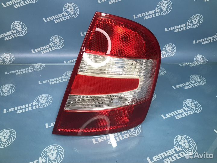 Фонарь задний правый Skoda Fabia