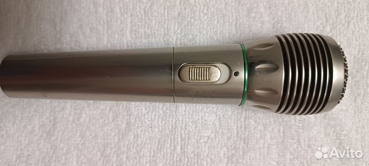 Микрофон для караоке проводной