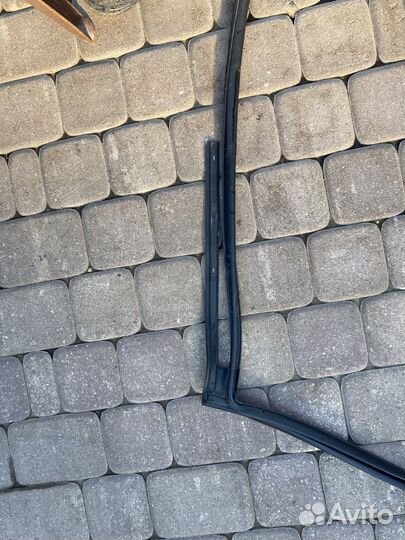 Уплотнитель дверизадний левый kia rio 3