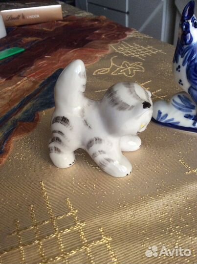 Фарфоровые статуэтки