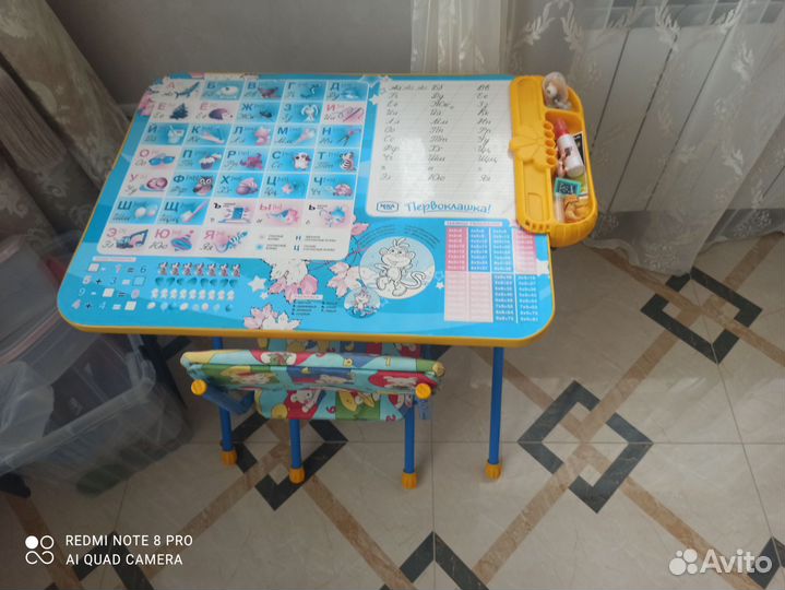 Столик и стульчик для ребенка