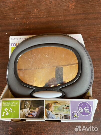 Зеркало для слежения за малышом в авто