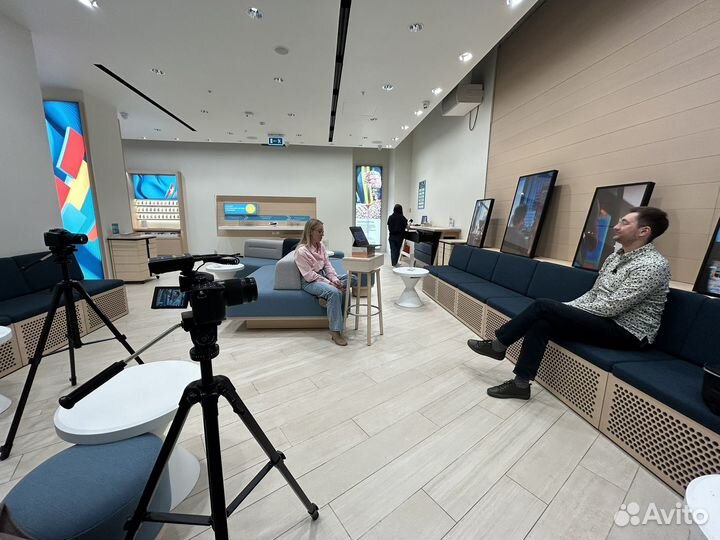 Видеооператор Режиссёр монтажа Моушен Дизайн