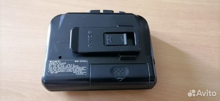 Кассетный плеер Sony WM-EX104