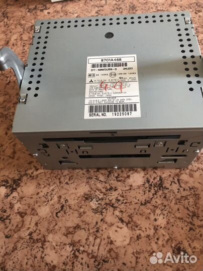 Штатное головное устройство Mitsubisi Otlender XL