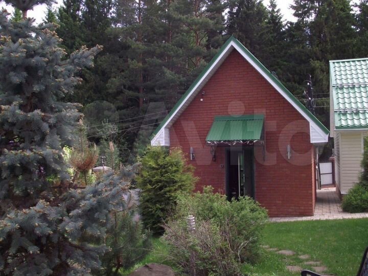 Дом 253 м² на участке 11 сот.