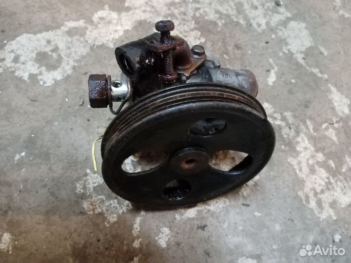 Насос гидроусилителя на Сузуки Лиана 2007 год