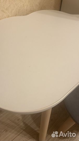 Детский стульчик и стол