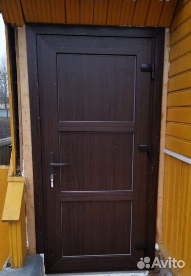 Пластиковые двери