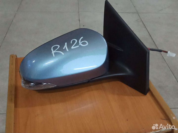 Зеркало правое Toyota Corolla 180 auris E 180