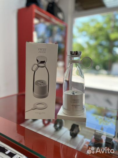Портативный блендер fresh juice