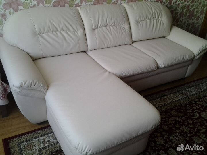 Перетяжка мягкой мебели