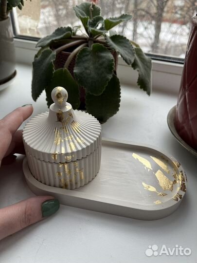 Поднос и шкатулка