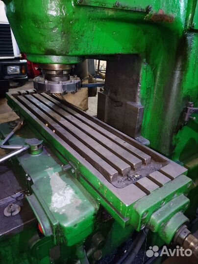 Вертикально-фрезрный 6В Р