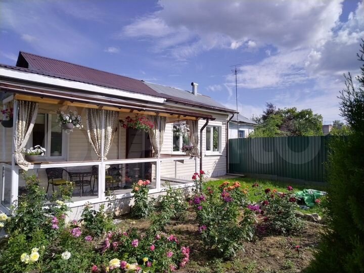 Дом 63,7 м² на участке 3 сот.