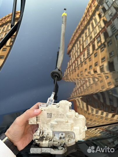 Запчасть замок двери ауди audi а6 с7 левая задняя