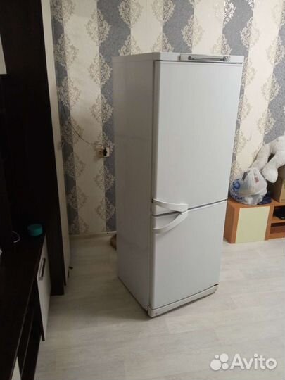 Холодильник бу indesit