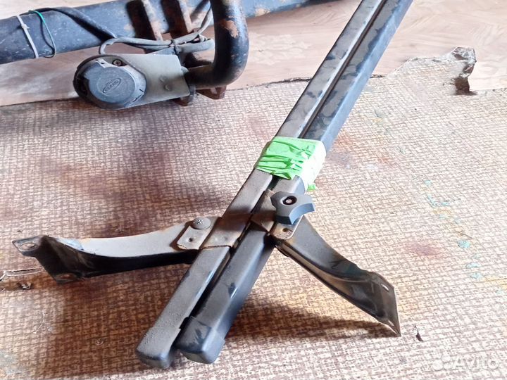 Фаркоп на Renault logan 2. Дуги на крышу