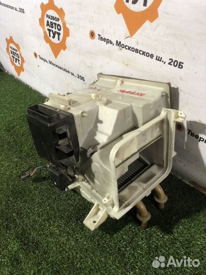 Корпус радиатора печки Nissan Maxima A33 USA