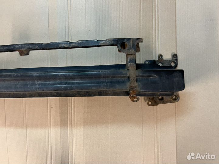 Усилитель переднего бампера Skoda Octavia A5