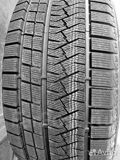 Triangle Snowlink PL02 275/50 R20