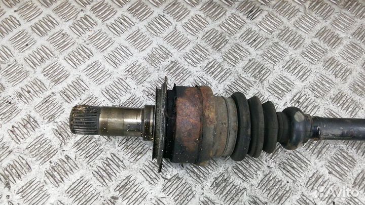 Привод задний правый на Mercedes Benz Vito W639