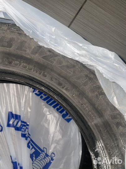 Bridgestone Blizzak Revo GZ 205/55 R16 87S