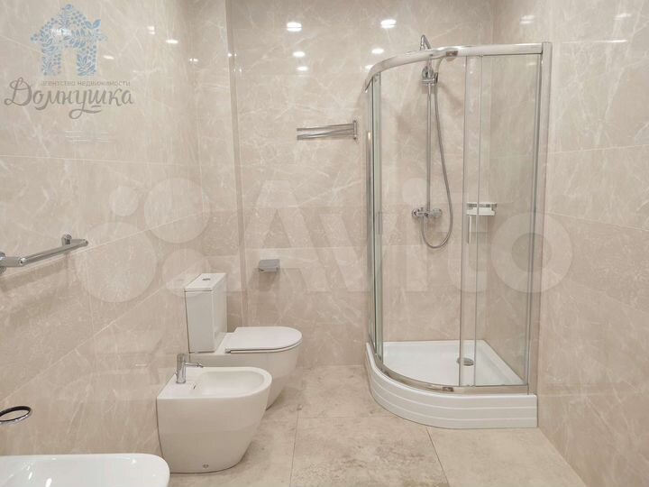 Дом 284 м² на участке 1 сот.